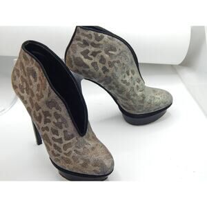 Brian Atwood Fortosa Silver Leopard Glitter Women Pumps Size 6/36